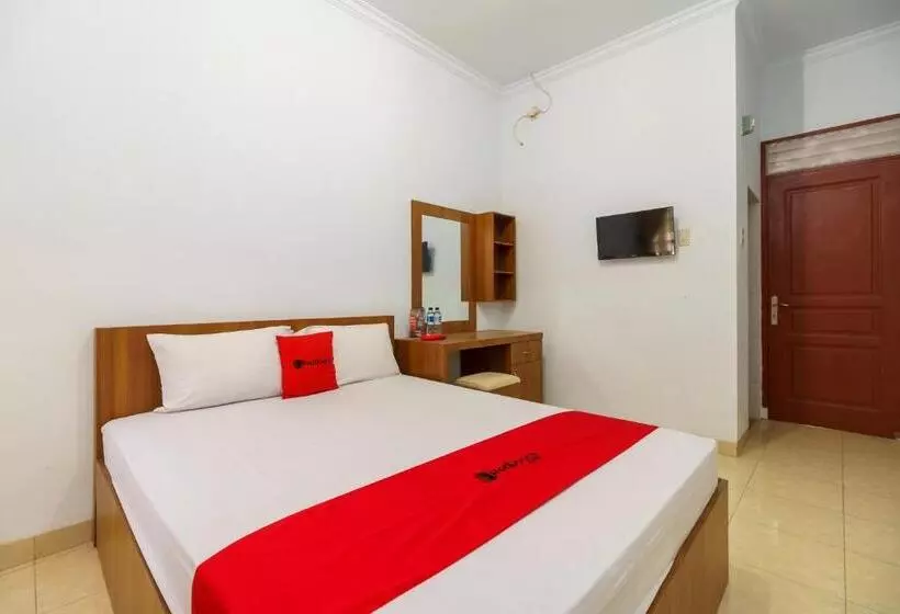 ペンション Reddoorz Syariah@jalan Dr Mansyur Medan