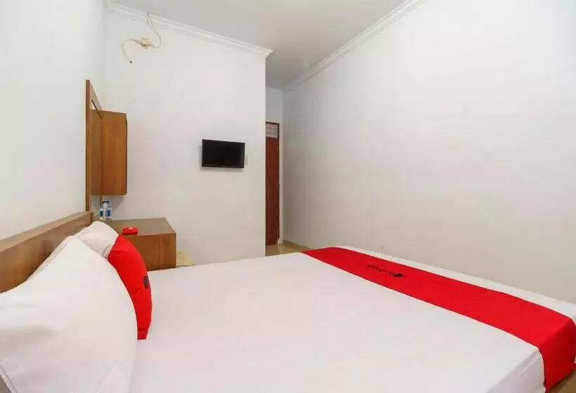 ペンション Reddoorz Syariah@jalan Dr Mansyur Medan