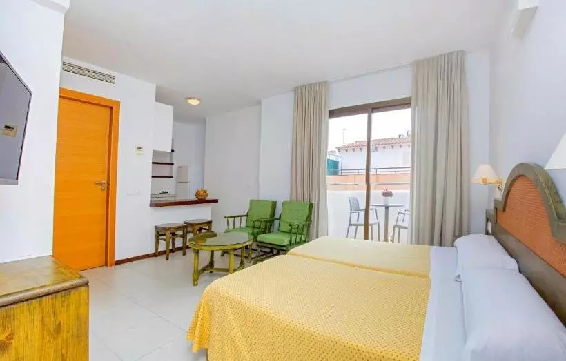 Apartamentos Bon Lloc