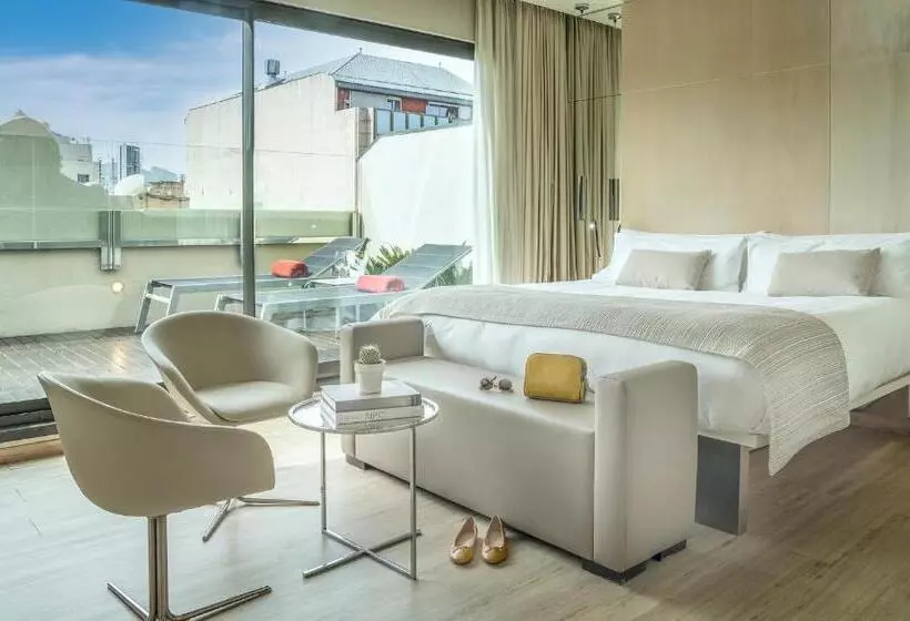Hotel Cram