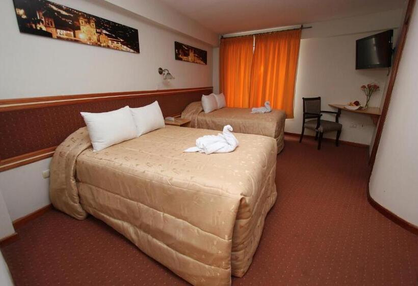 Hotel De La Villa Hermoza