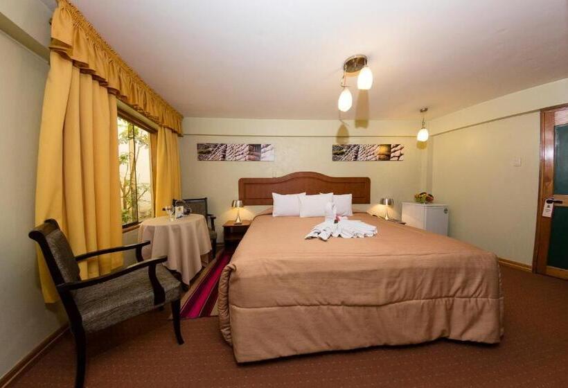 Hotel De La Villa Hermoza