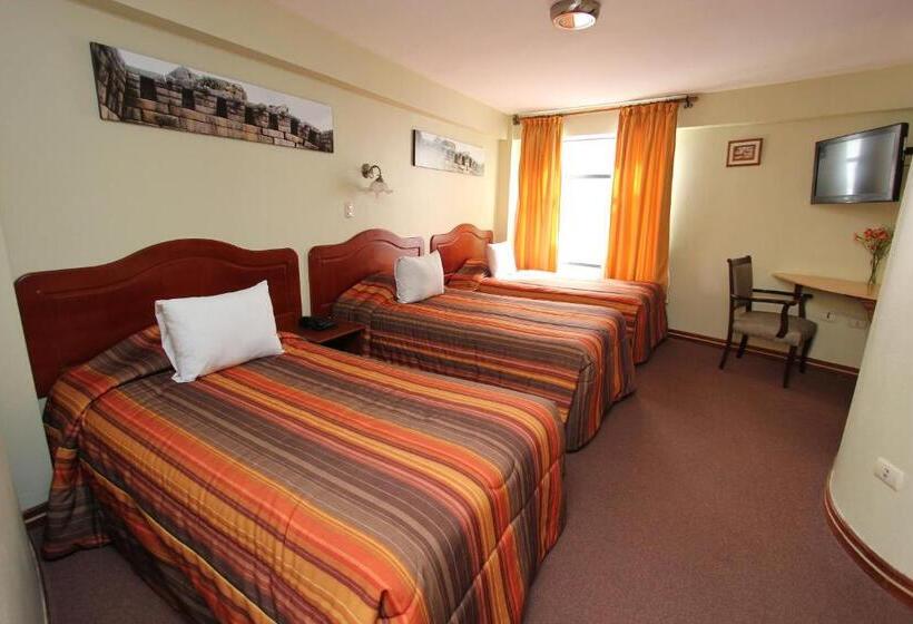 Hotel De La Villa Hermoza