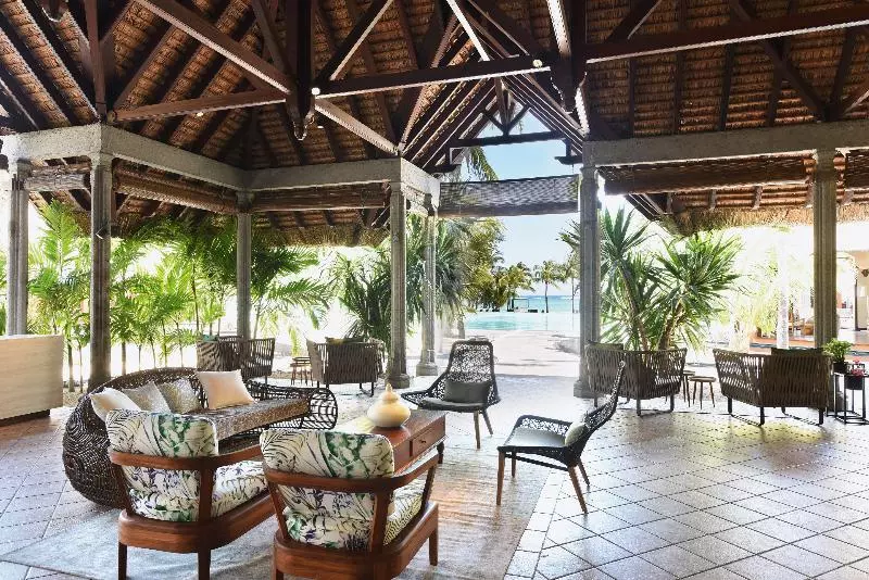 هتل Dinarobin Beachcomber Golf Resort & Spa