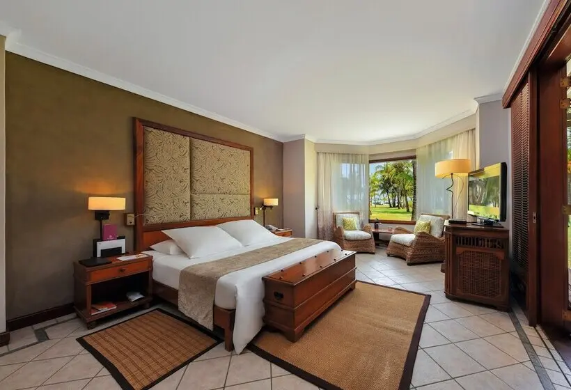 هتل Dinarobin Beachcomber Golf Resort & Spa