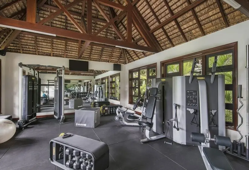 هتل Dinarobin Beachcomber Golf Resort & Spa
