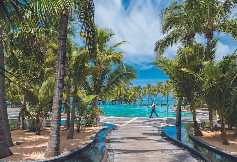 هتل Dinarobin Beachcomber Golf Resort & Spa