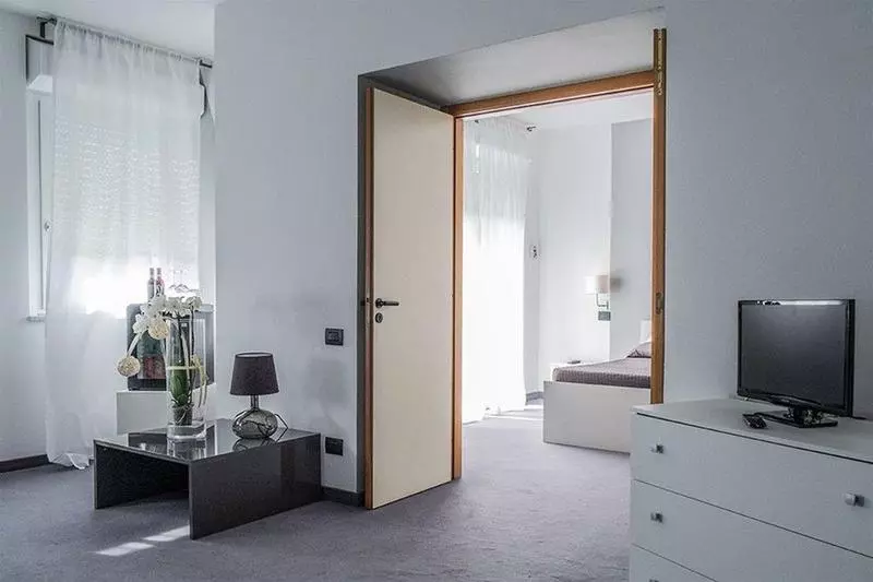 Отель Roero Park