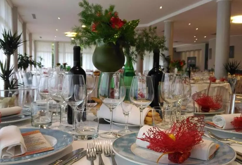 Отель Roero Park