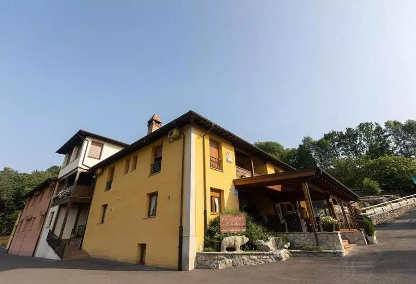 Отель & Spa Villa De Mestas