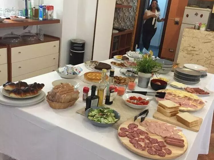 Residenssi Politi Apart