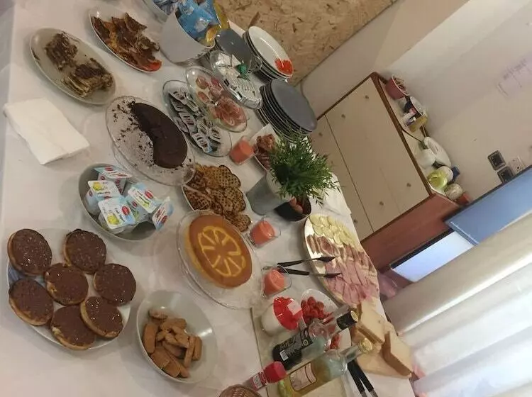 Residenssi Politi Apart