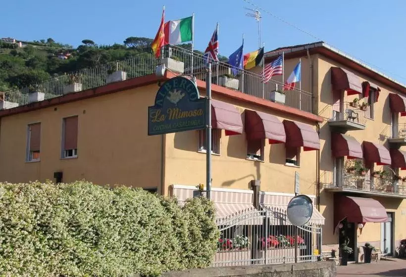 ホテル Albergo La Mimosa