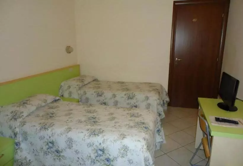 ホテル Albergo La Mimosa