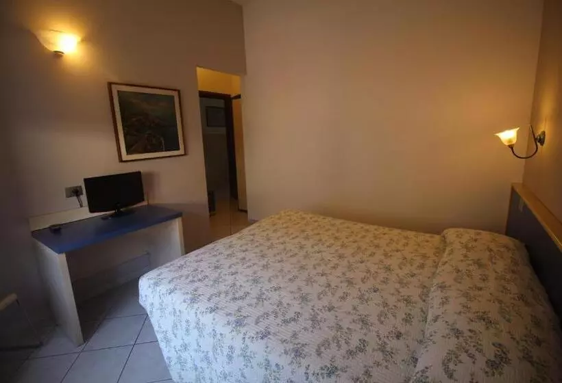 ホテル Albergo La Mimosa