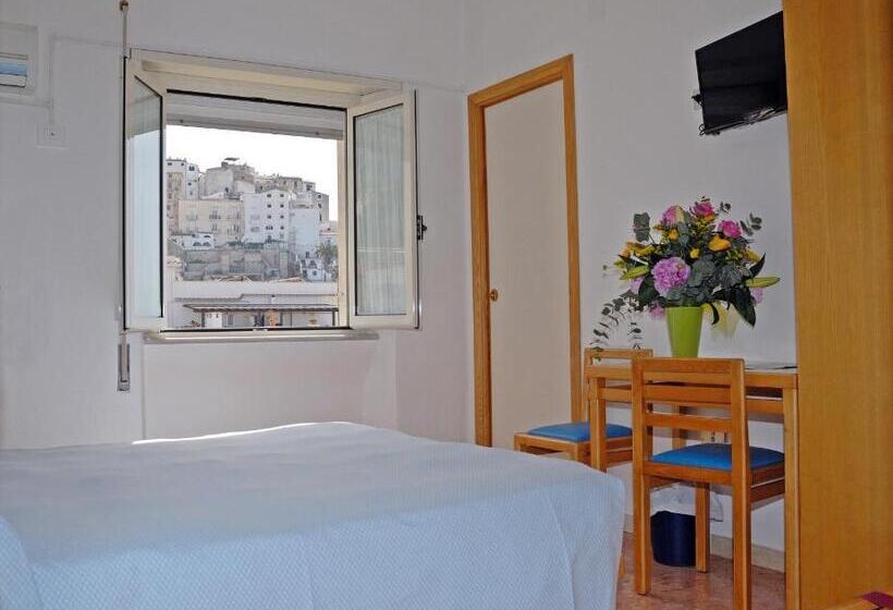 酒店 Albergo La Sirenella