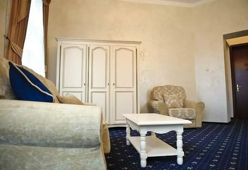 Hotel Carol   Vatra Dornei