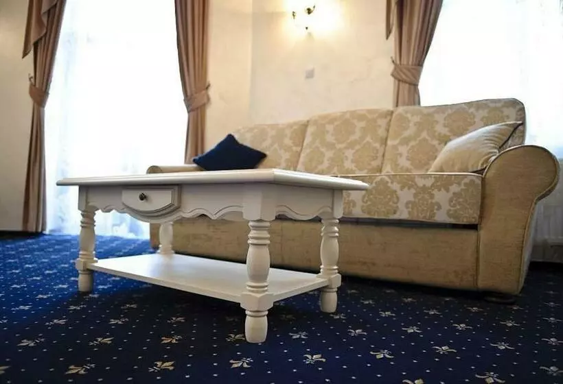 Hotel Carol   Vatra Dornei