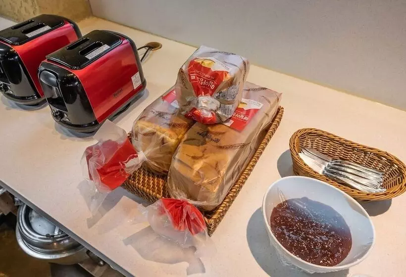 Hotelli Rest Seogwipo