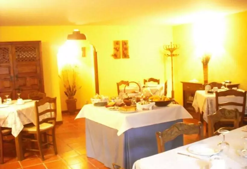 پانسیون Casa De Oria