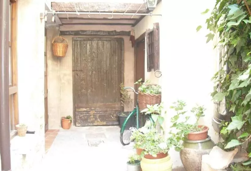 پانسیون Casa De Oria