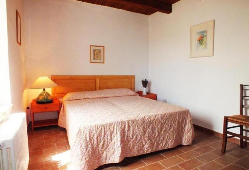 Agriturismo La Casa Della Lavanda  Il Casale