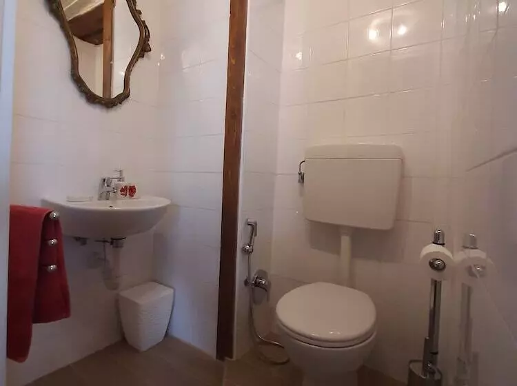 ホテル B&b La Locanda Del Cinghiale