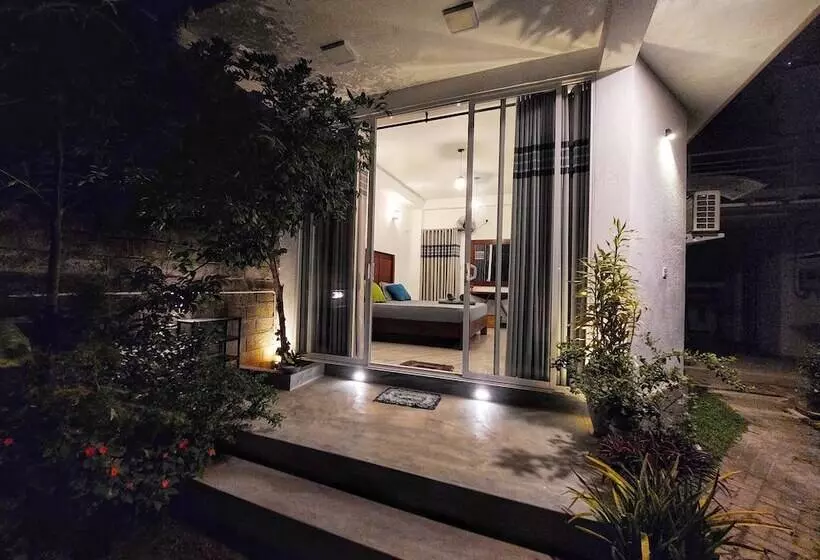 ホテル Chen Villa   Near Airport
