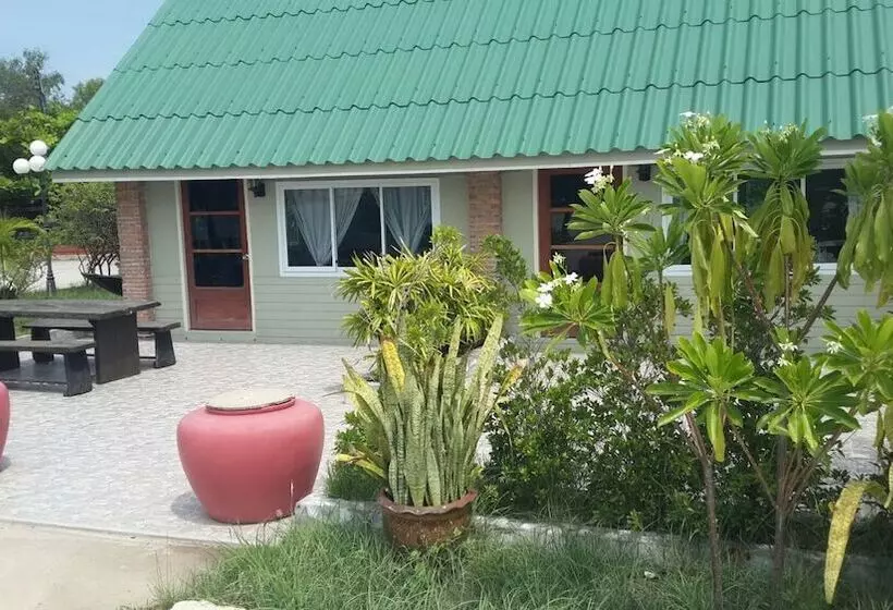 รตะธารา รีสอร์ท Ratathara Resort