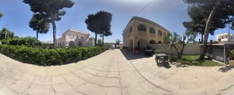 Hotelli B&b Le Mimose