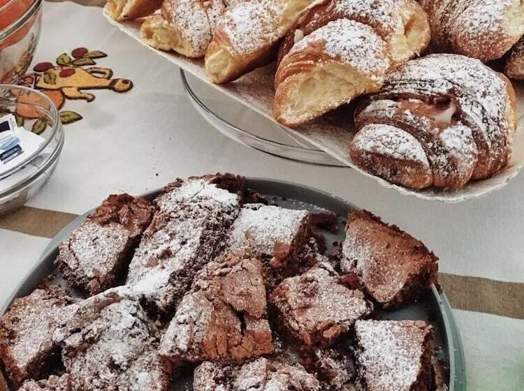 Hotelli B&b Le Mimose