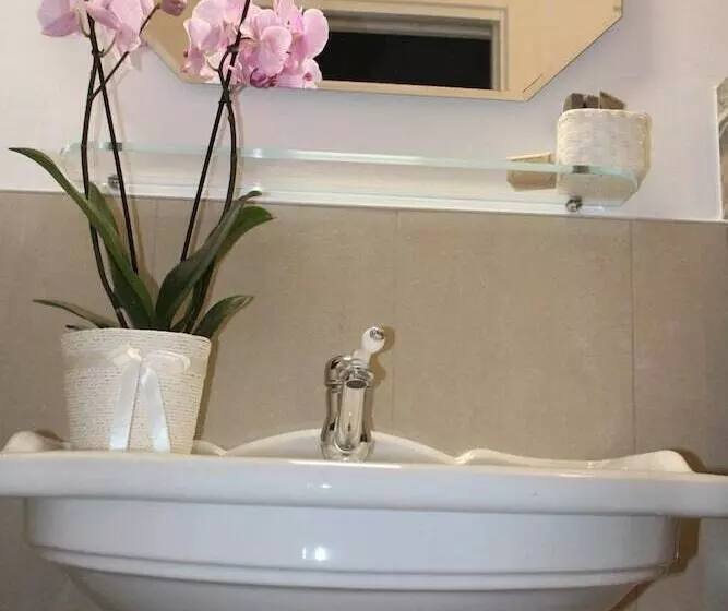 Hotelli B&b Palazzo Rochira