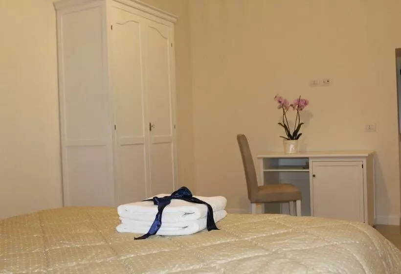Hotelli B&b Palazzo Rochira