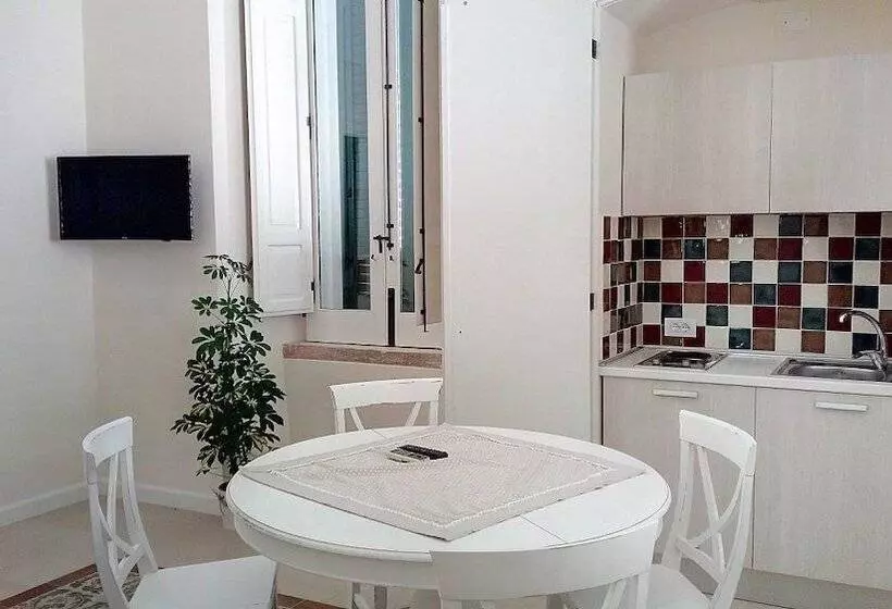 Hotelli B&b Palazzo Rochira