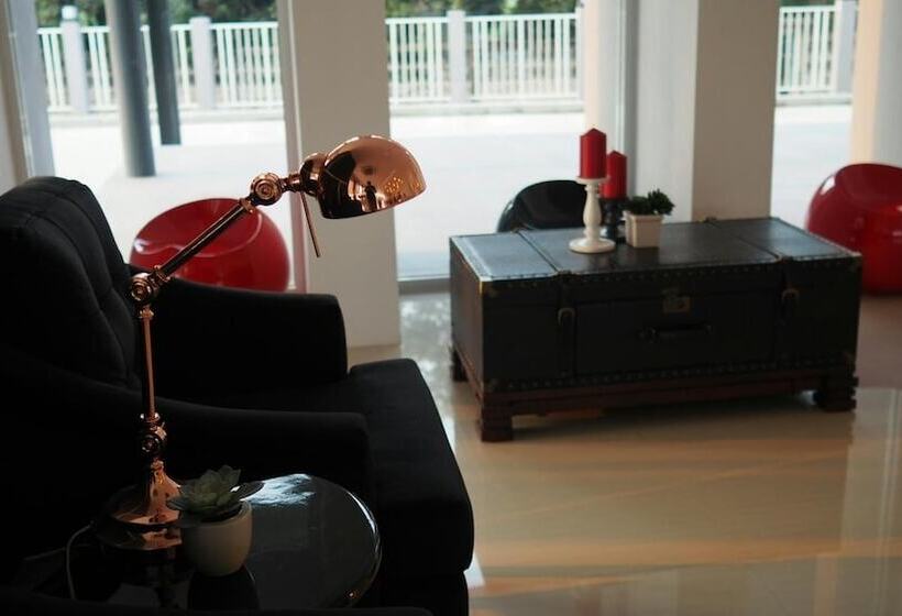 호텔 Chaisaeng Villa