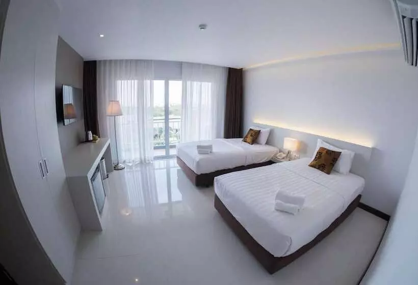 هتل Chaisaeng Villa