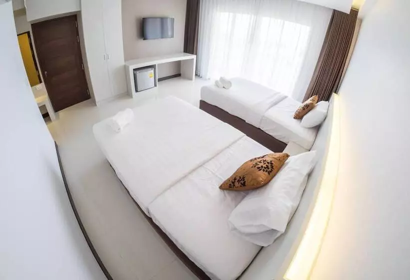 هتل Chaisaeng Villa