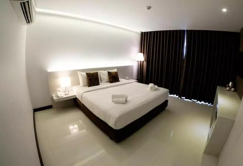 هتل Chaisaeng Villa