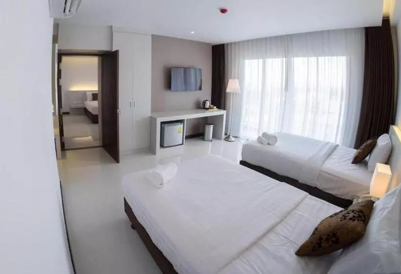 هتل Chaisaeng Villa