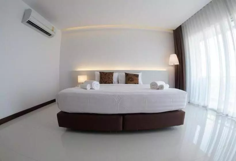 هتل Chaisaeng Villa