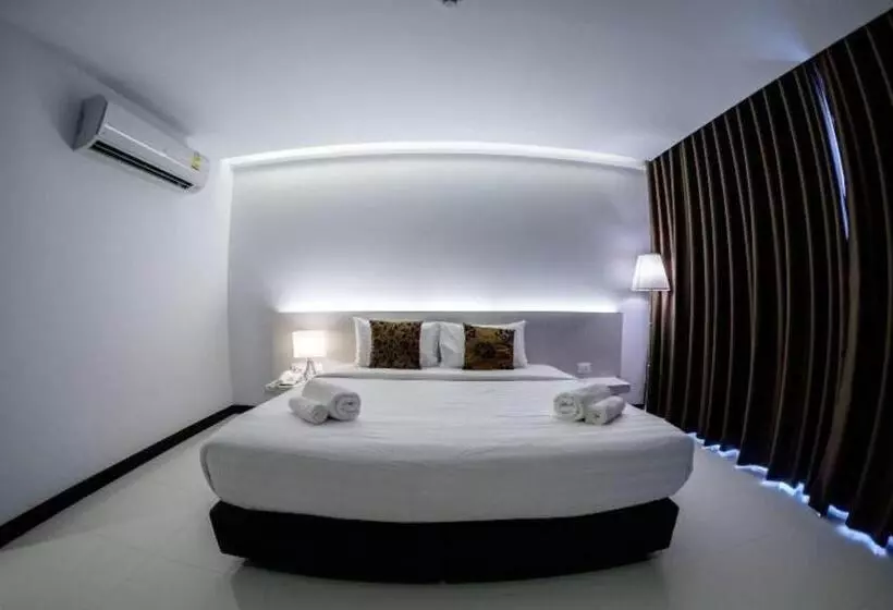 هتل Chaisaeng Villa