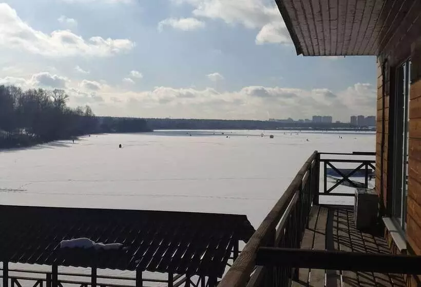 Hotelli Country Club Medvezhy Ozera