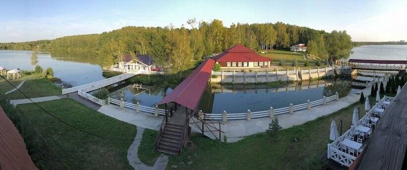 Отель Country Club Medvezhy Ozera