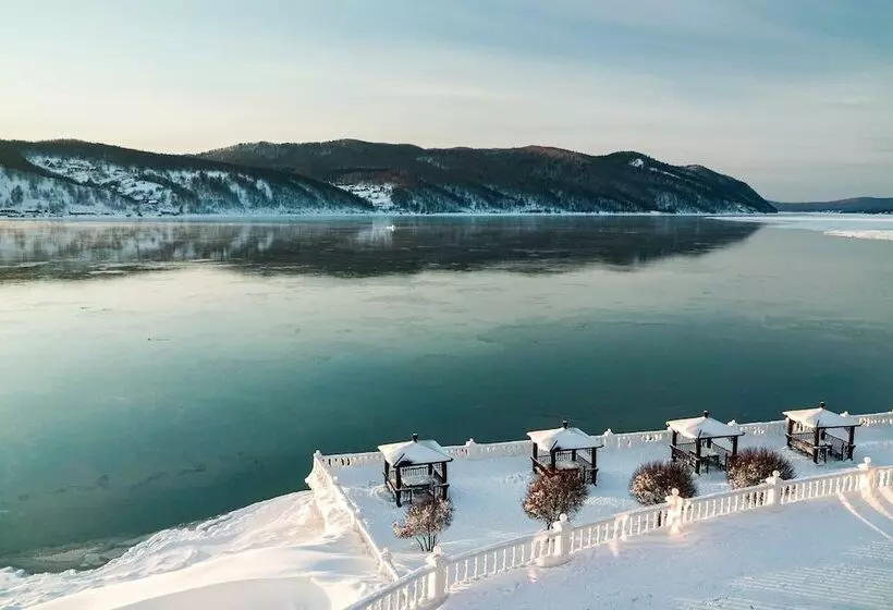 ホテル Legenda Baikala