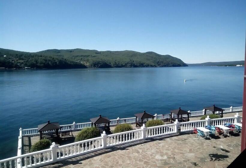 فندق Legenda Baikala