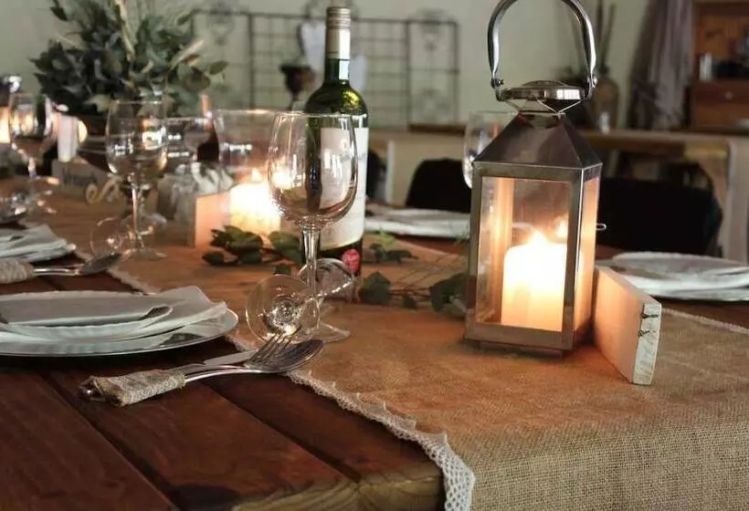 هتل Monte Christo Country Lodge