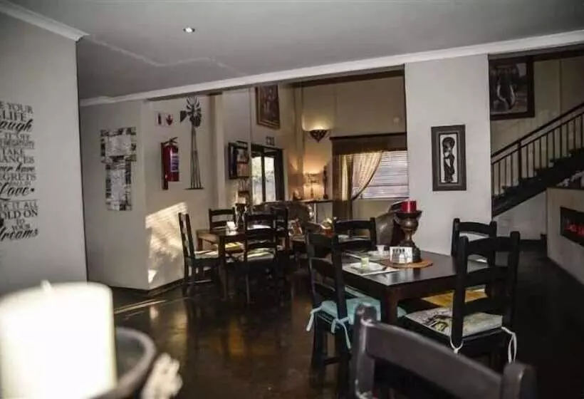 هتل Monte Christo Country Lodge