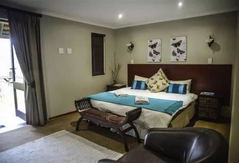 هتل Monte Christo Country Lodge