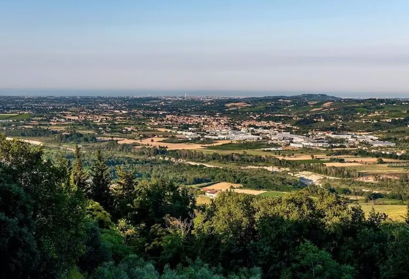 Hotelli La Locanda Del Povero Diavolo