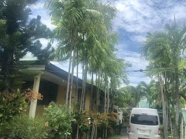 ホテル Pabua S Cottages
